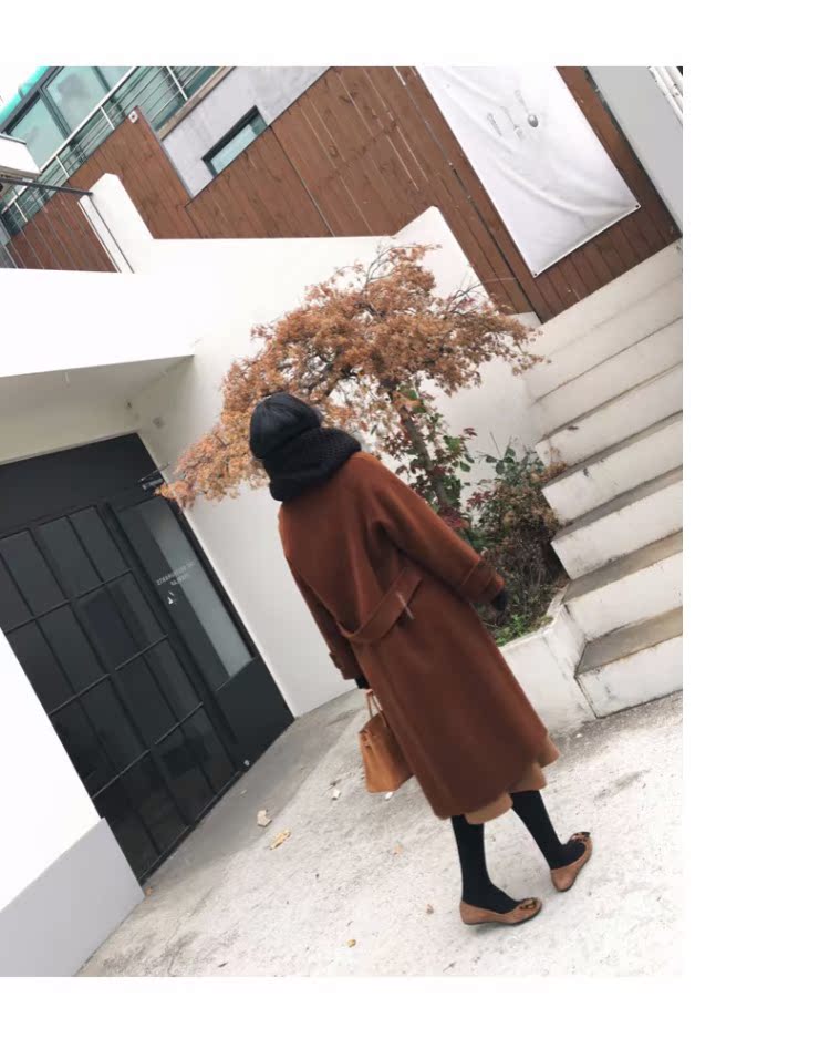 Áo khoác len hai mặt caramel 2018 mùa thu đông dài trên đầu gối dây đeo áo khoác len dày của phụ nữ Hepburn gió áo khoác nữ cao cấp
