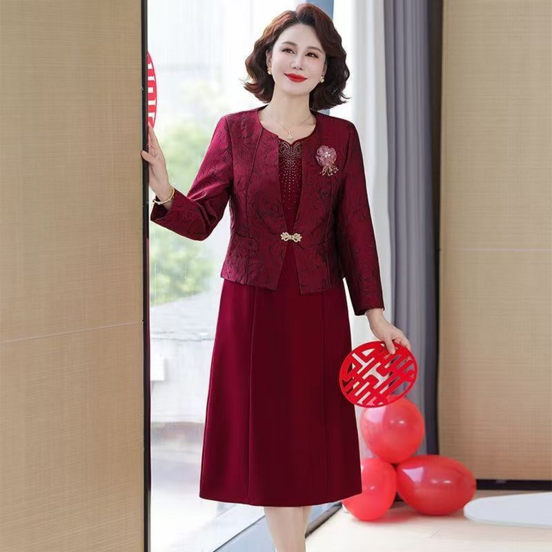Maxmurny Light Luxury Fashion Elegant Wedding Dress Set for Autumn and Winter, Thickened and Fleece-Lined Formal Wear for Middle-Aged and Elderly Women