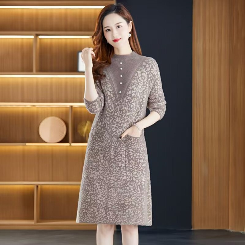 Maxmurny's New Autumn and Winter Fashionable French Style Slimming Dress Is Age-Reducing, Slimming, Versatile, Casual and Mid-Length Maxmurny's New Autumn and Winter Fashionable French Style Slimming Dress Is Age-Reducing, Slimming, Versatile, Casual and Mid-Length