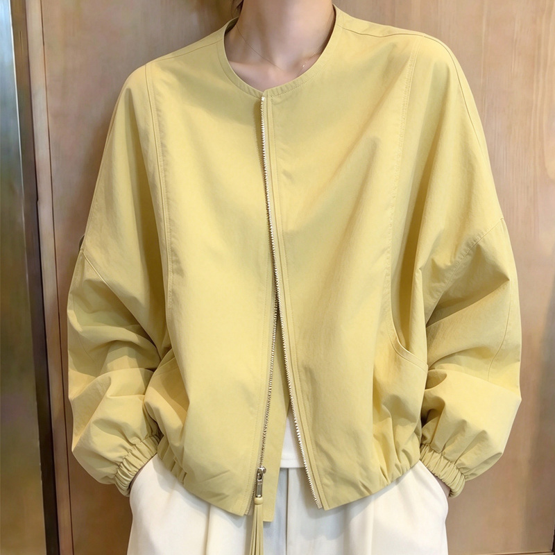 Casual, Stylish and Versatile Yellow Jacket Top, New Spring and Autumn Style for Petite Women, Fashionable, Age-Reducing, Loose and Slimming Coat for Women