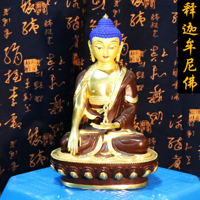 Sakyamuni Buddha statue imitated Nepal's Sakyamuni Buddha statue at the mercy of a Buddha Mithong painting face open face