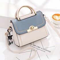 Small bag women bag 2021 New Tide fashion wild hand portable shoulder shoulder bag ladies ins Net red small square bag