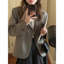 Small suit coat girl 2022 Spring and Autumn new suit senior design sense small small individual tops casual chic