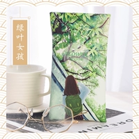 Зеленый лист девушка