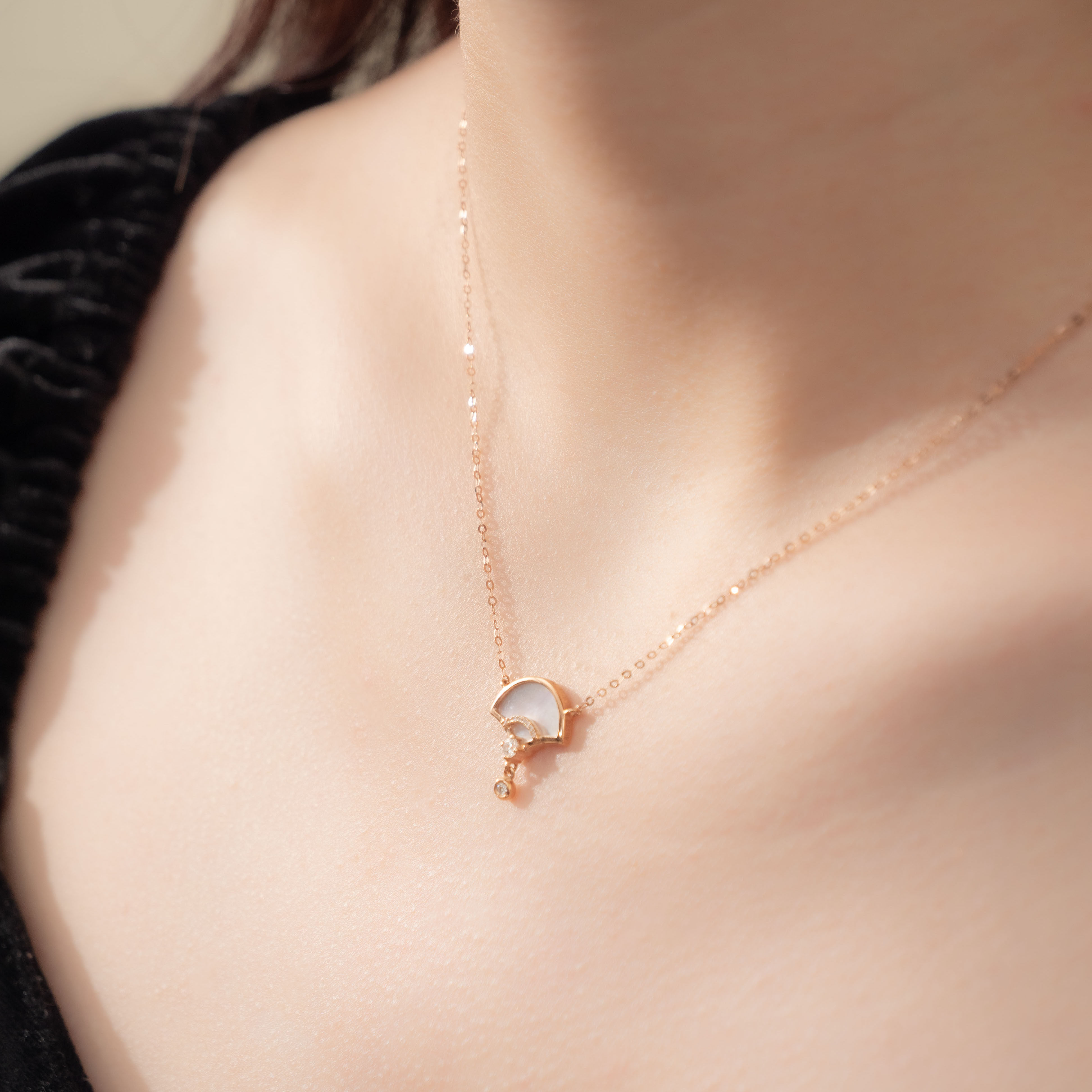 Yu Sheng Jewelry Shake Series Color Gold Necklace Women 18k Rose Gold Light Extravagant Diamond Necklace Brief Approb.