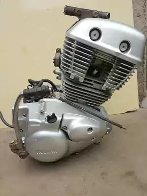 Second-hand original locomotive engine Yamaba 250 single-cylinder engine modification Jinlong Leopard Tiger 150 universal