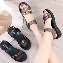 Mom sandals womens summer flat 30-year-old pregnant woman non-slip 40-year-old 50-year-old middle-aged soft bottom comfortable middle-aged cool slippers