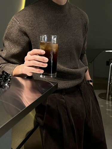 Мужской удерживающий тепло приятный телу трендовый трикотажный свитер для отдыха, высокий воротник