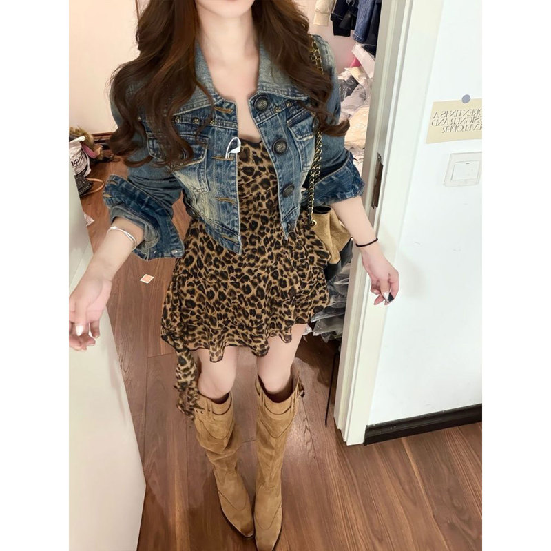 Plus-Size Hot Girl Style Irregular Niche Leopard Print Dress for Women, New Spring/Summer Design, Elegant Waist-Cinching Spaghetti Strap Dress