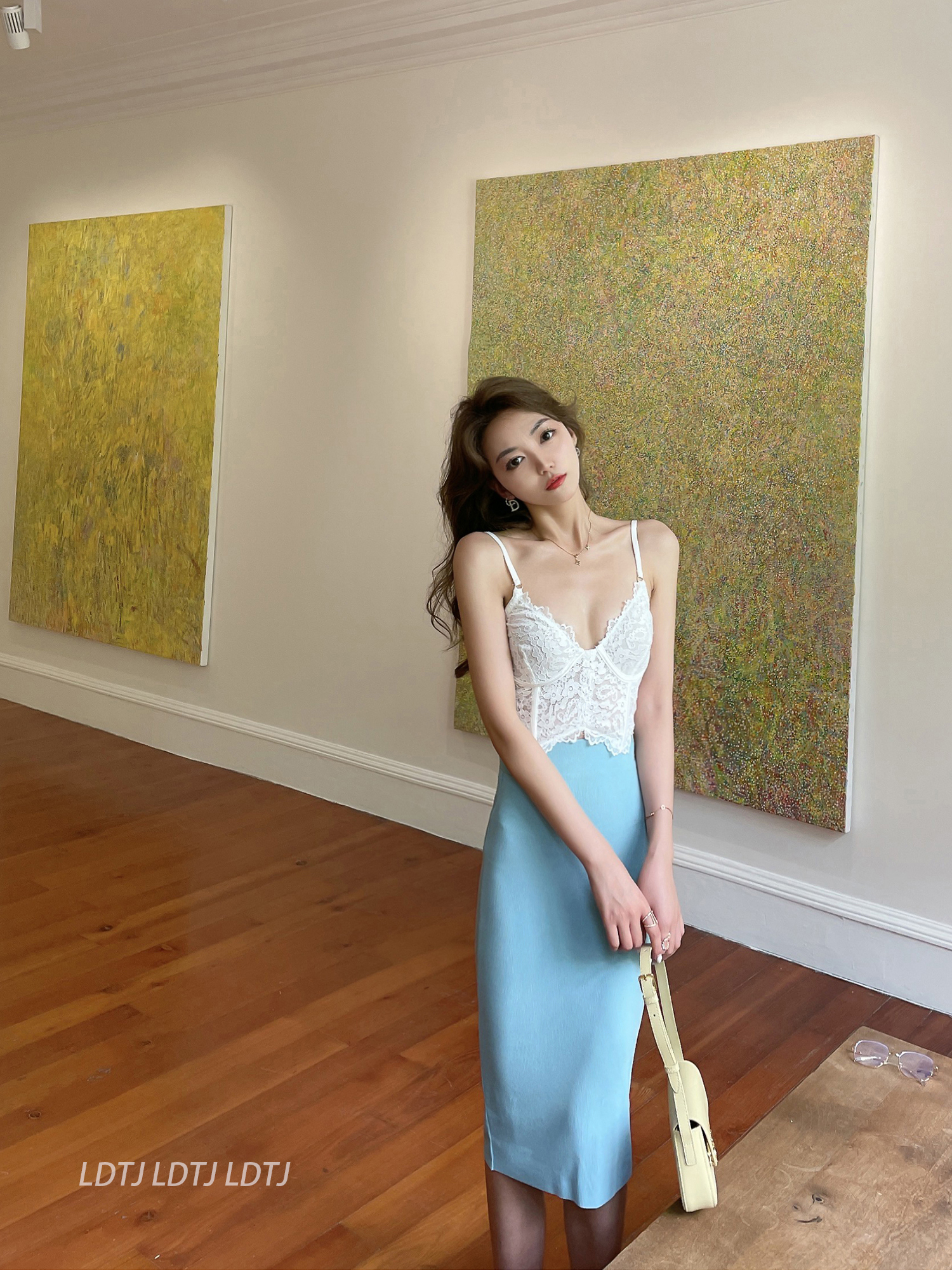 LDTJ high-definition vest suspenders female 22 Xia Xin ladies self-cultivation pure desire wild white temperament lace sexy inner wear