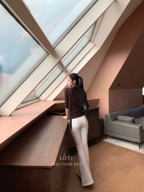 Ldtj High-End Autumn and Winter New Pure Cotton Korean Style Versatile High-Waisted Slimming High-End White Flared Denim Pants for Women