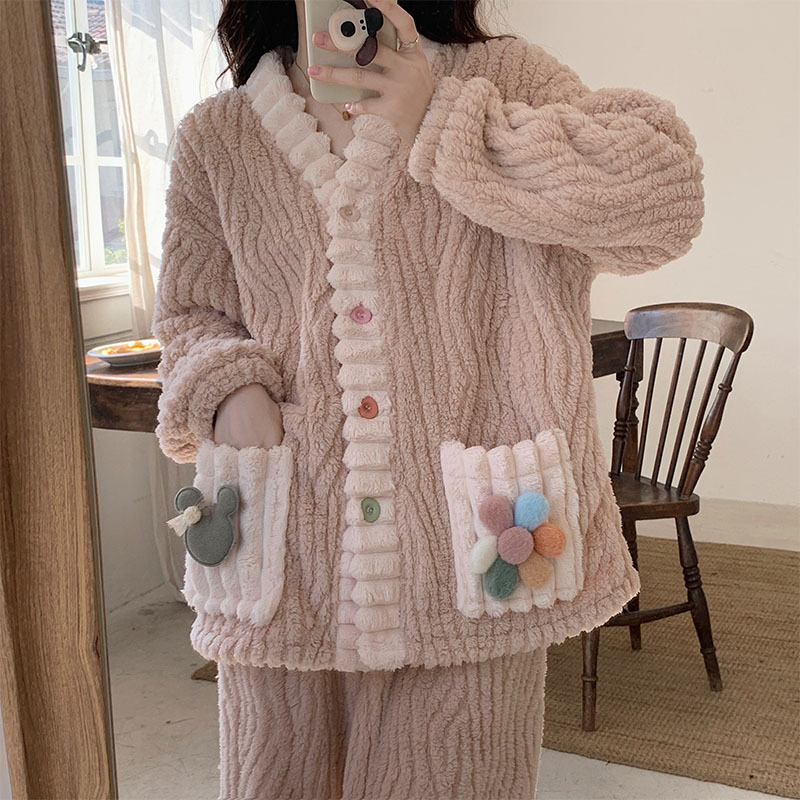 Coral Fleece Pajamas for Women, Winter Style, Thickened with Extra Fleece, Floral Design, 2026 New Autumn and Winter Flannel Plush Winter Style