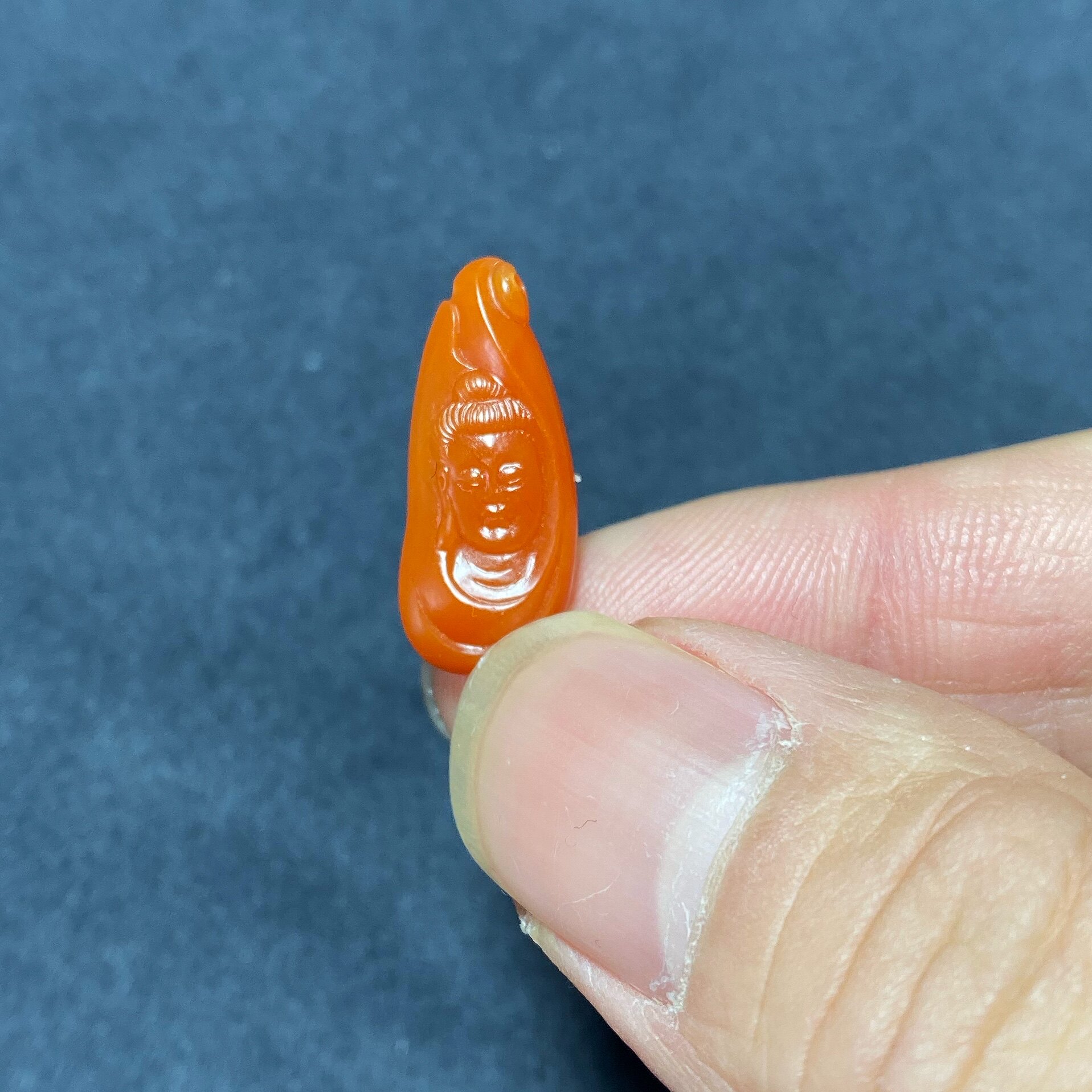 Natural Baoshan south red loose beads agate persimmon red small pendant small clip hand string accessories Wen play with beads