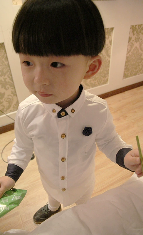 Mùa thu đông trẻ em và trẻ em cộng với áo sơ mi nhung trắng cotton cho bé áo sơ mi trắng dài tay Slim boy áo ấm inch áo sơ mi bé gái