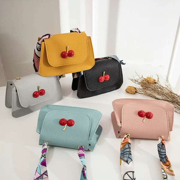 Товары от 小亿家么么哒