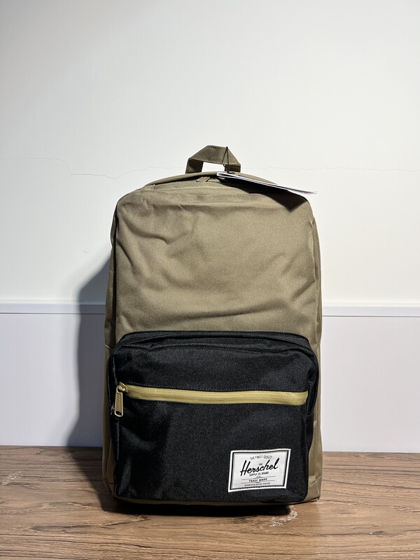 Canadian Casual Fashion Brand Genuine Computer Bag Outdoor Backpack Large Capacity 22 Liters Classic Travel Backpack