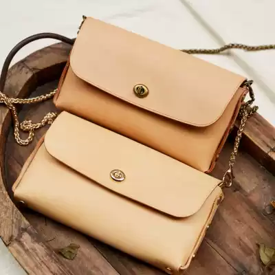 Kamo has nowhere to place mobile phone niche design mini mobile phone bag French satchel bag