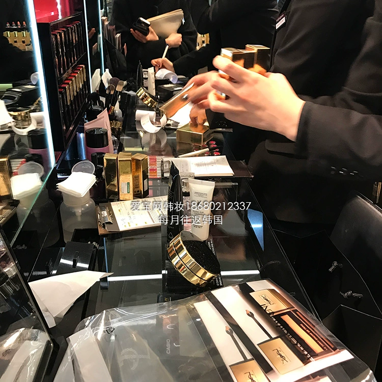 Ysl Saint Laurent Feather cushion cushion BB cream thay thế 10/20 phiên bản mới và cũ ngẫu nhiên