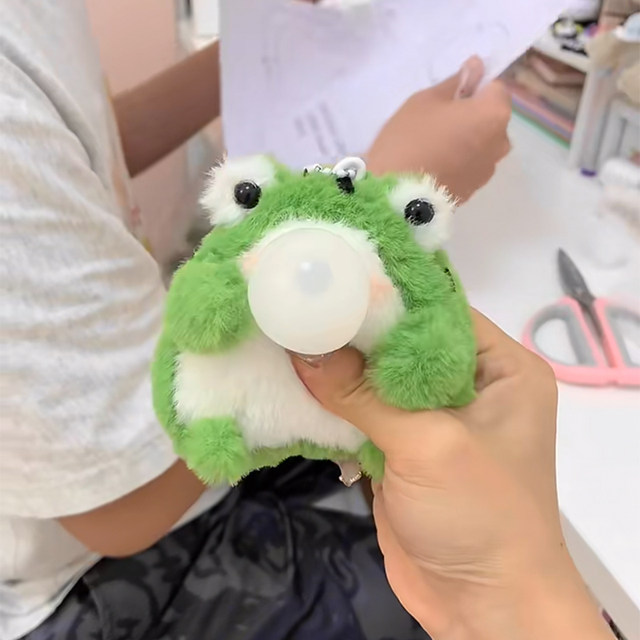 Handmade Squeaky DIY Doll That Blows Bubbles, Cute Plush Frog Pendant Material Kit, Gift for Girlfriend to Relieve Boredom