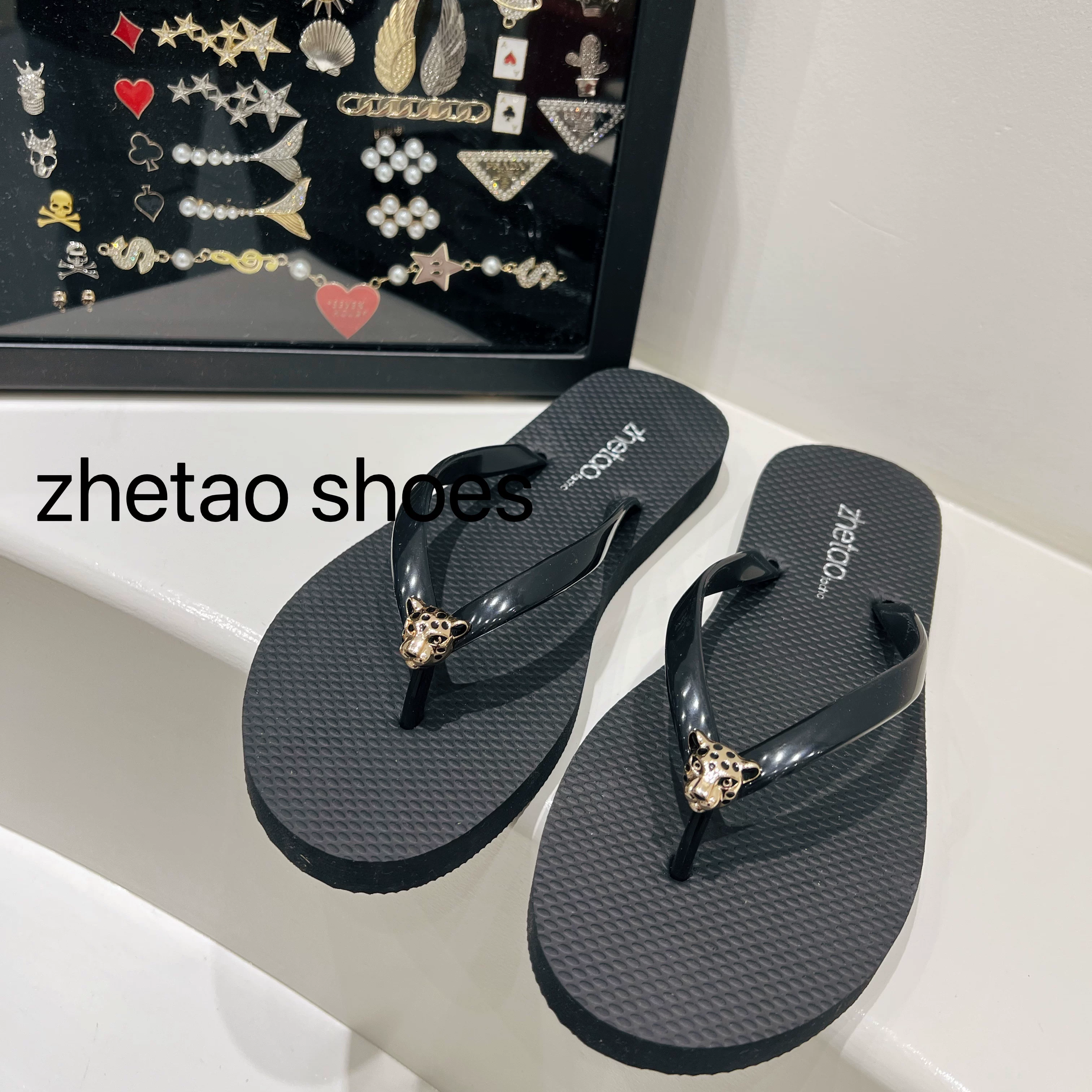 Обувь ZHETAO: обувь человека, летняя модная клипсовая обувь с заклепками, однотонные, универсальная для отдыха, пляжные тапочки с открытым носком