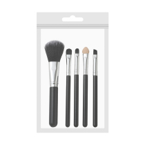 Makeup brushes with five sets of sets of bespoke links Dont take a selfie