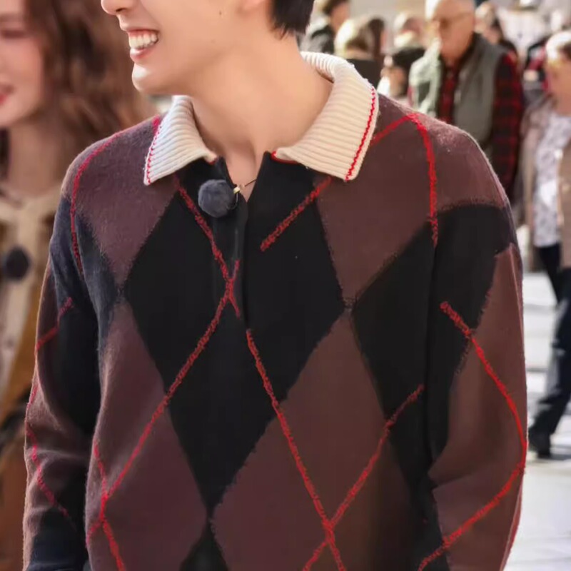 Set Off Now 3 Wang Anyu's Same Style Brown Argyle Sweater with Contrasting Colors, Pullover Long-Sleeve Loose Knitwear for Men and Women