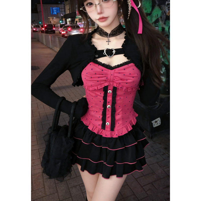 【Sweet Love Teaser】Spring Sweet and Spicy Date Outfit for Petite Figures: Vintage Outerwear + Camisole + Short Skirt Set