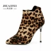 2019 Winter New Sexy Leopard Ấm gót chân siêu cao Giày cao gót nữ Giày cao đến mắt cá chân - Giày ống Giày ống