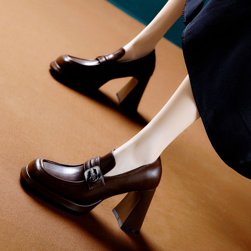 British Style Square Toe Chunky Heel High Heels 2026 Spring New Professional Comfortable Metal Buckle Thick-Soled Loafers for Women