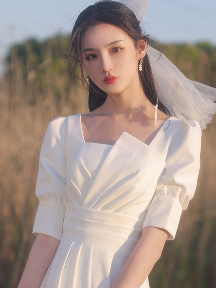 登记领证小白裙轻婚纱显瘦法式赫本风白色连衣裙高级感收腰白裙子
