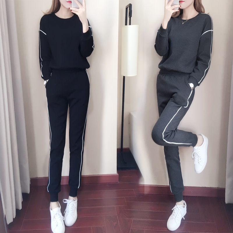 Casual Sports Suit Women 2022 New Autumn Winter Fashion Senior Feel Black Plus Suede Long Sleeves Thick Cotton T Two set