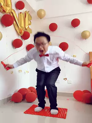 Pick up the pro game props, block the door, get married, groom, professional athlete, student with counting skipping rope