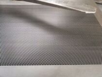 Metal mesh 304 stainless steel punching mesh corrosion-resistant stainless steel perforated sieve 10mm hole etching mesh