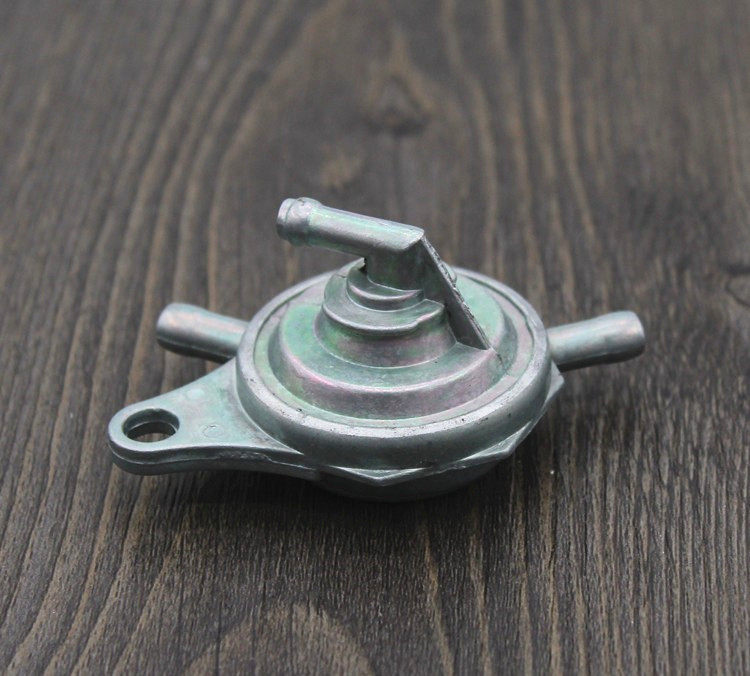 High quality oil switch pedal locomotive tank filter Four-punch GY6 three-way oil valve two-piece negative pressure switch