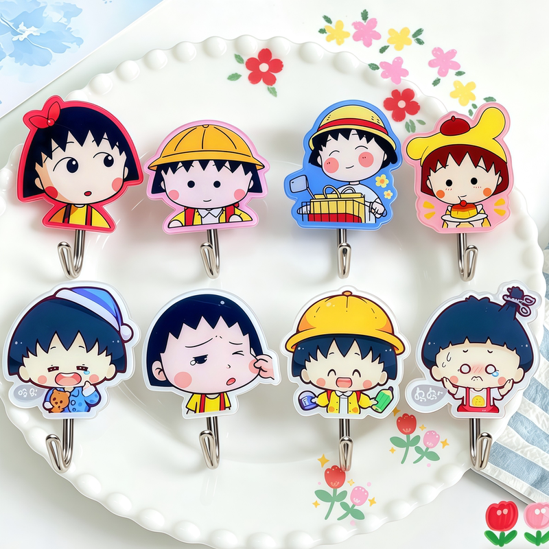[Pack of 4] Chibi Maruko-Chan Hooks, Cute Girl Design, No-Nail, Traceless, Dormitory, Bathroom, Kitchen Storage Adhesive Hooks