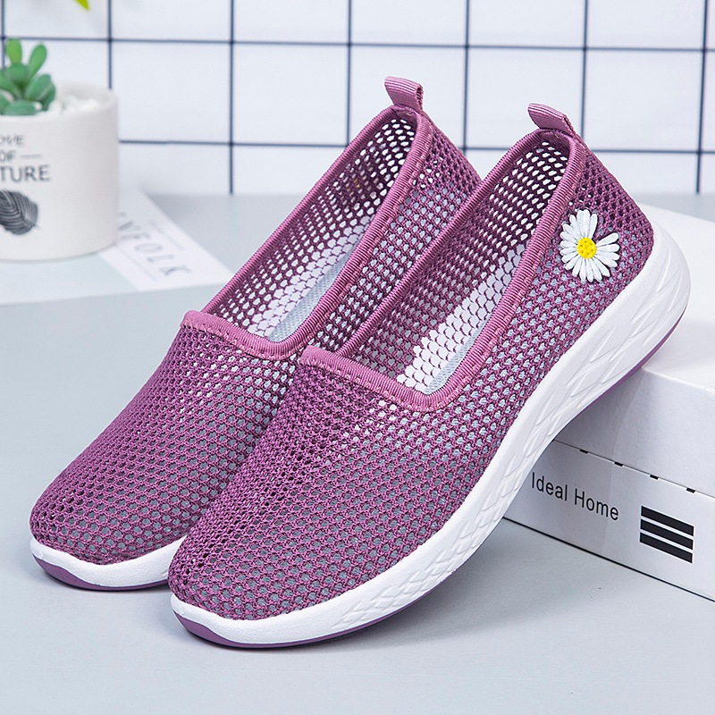 Violetsummer The old Beijing cloth shoes female ventilation Mesh surface Kick on Shallow mouth Mom shoes Flat bottom Hollow out middle age Net shoes Sandals
