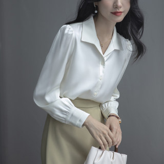 Versatile puff-sleeved simple satin shirt with commuting style