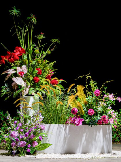 Large-Scale Simulated Flower Arrangements, Green Plants, Grass Piles, High-End Shopping Malls, Hotels, Wedding Landscapes, Decorative Scenery and Furnishings