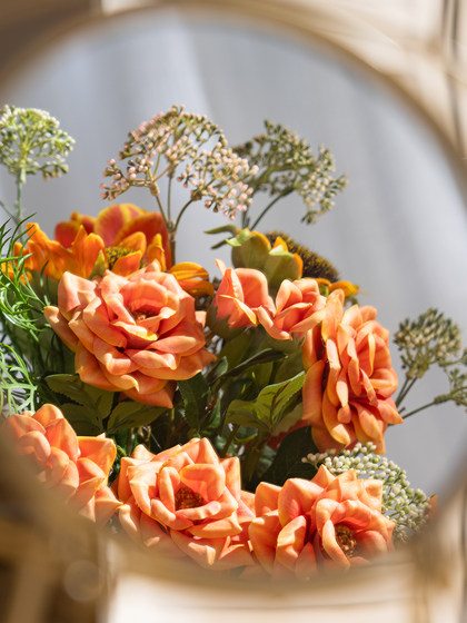 High-End Simulated Light Luxury High-End Bionic Plastic Fake Floral Arrangements, Living Room Decorations, Table Decorations, and Ornaments