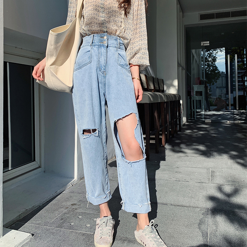 2022 new summer nemesis red and elegant with high waist 90% Old daddy beggars break the hole Chaoty jeans Women loose