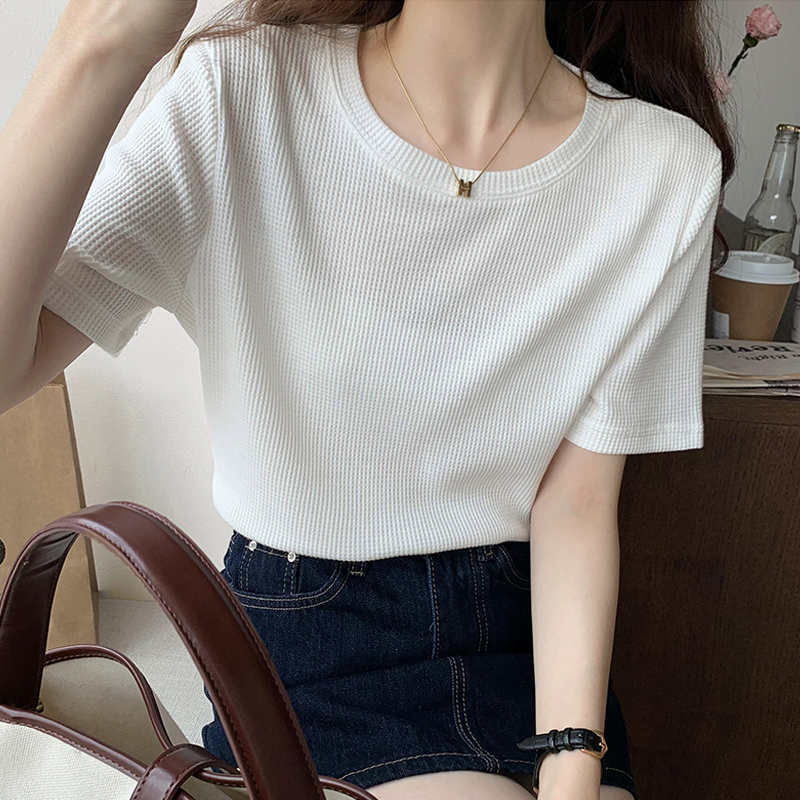 Huafg White Short Sleeve T-shirt Woman 2022 New design sensation Little crowdsourced loose ins Tide Half Sleeve Commuter Blouse