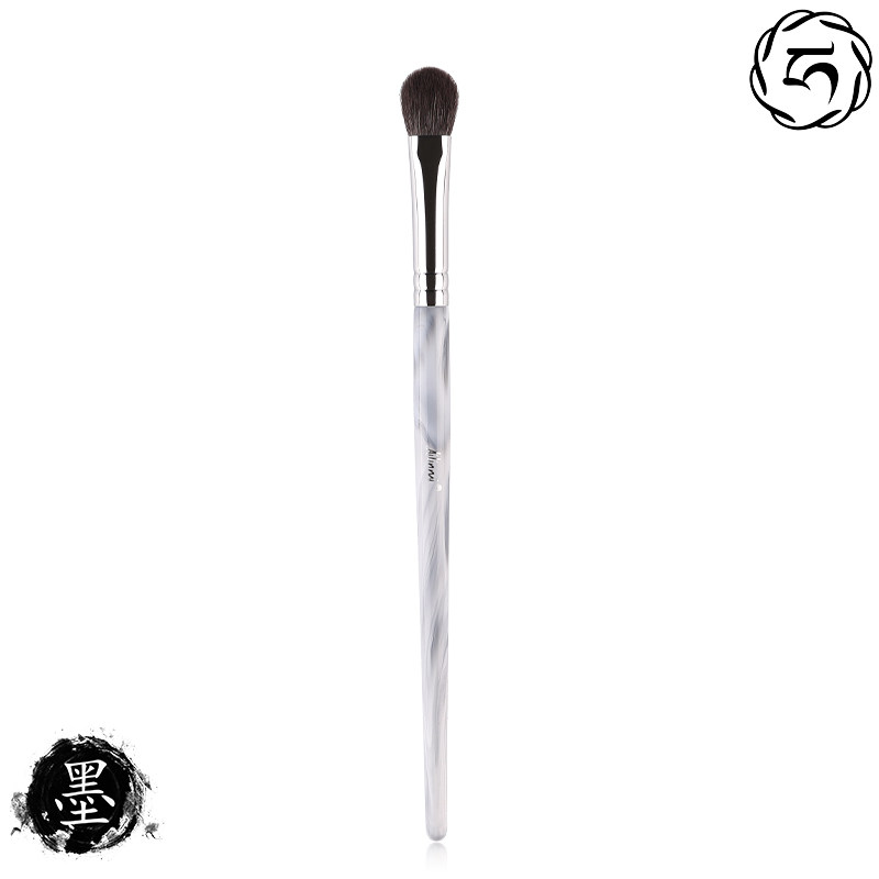 Eilein) AILINMI ink soul green flower 215S slop type paved color eye shadow brush fine light front wool makeup brush