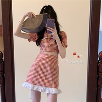 Summer little foreign style two-piece 2021 New shirt plaid skirt slim age reduction set women