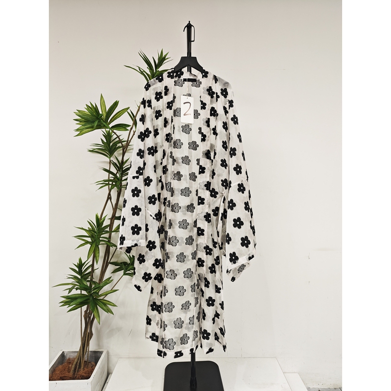 ● Hogu Outerwear, Dresses, Pants, T-Shirts, Etc. Limited Edition Accessories 2692 ● Hogu Outerwear, Dresses, Pants, T-Shirts, Etc. Limited Edition Accessories 2692