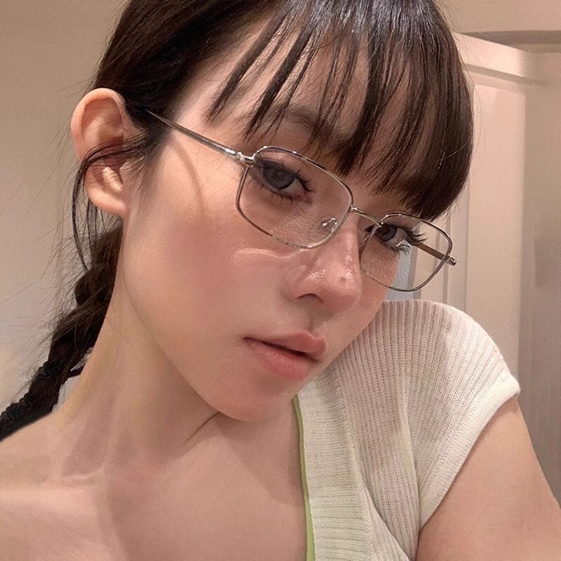 Japanese-Style Gold Square Frame Glasses for Women, Suitable for Prescription Lenses, Small Face Retro Silver-Edged Anti-Blue Light Narrow Frame Eyeglass Frames