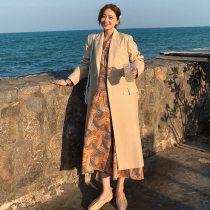 2021 pregnant women trench coat female spring and autumn clothing Net Red new long model wear slim suit jacket