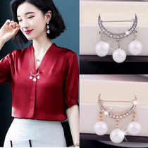 V-neck cardigan brooch female Korean Pearl corsage pin buckle anti-light Joker simple shawl buckle decoration