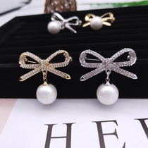 Small bow pearl pin brooch womens accessories anti-light clasp pin release light V collar pin dress decoration buckle