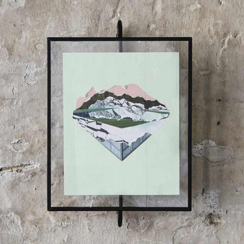 umbra Charm Handling Wall Photo Frame European Creative Photo Wall Living Room Bedroom Wall Frame 10 inches Iron Art Photo