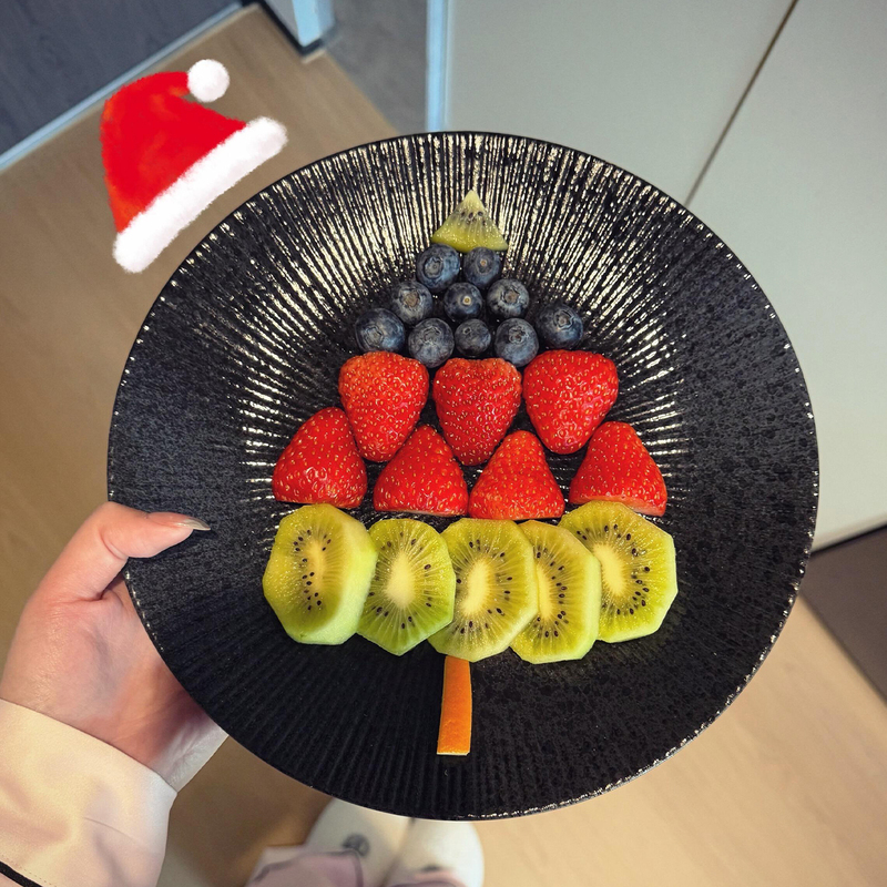 Japanese-Style Round Ceramic Fruit Platter Christmas Tree Home Display Plate ins Light Luxury Breakfast Plate Retro Western Tableware Plate